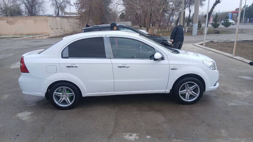 Nexia 3 tayyor srochna sotiladi idial mashina