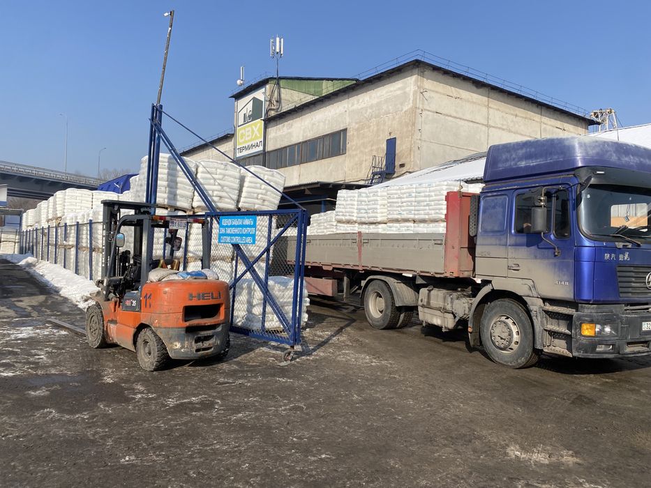 Услуги длинномера, шаланды грузоперевозки