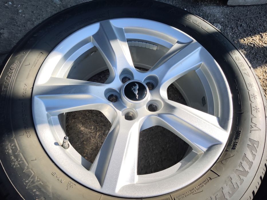 17" оригинални алуминиеви джанти за Ford Mustang..