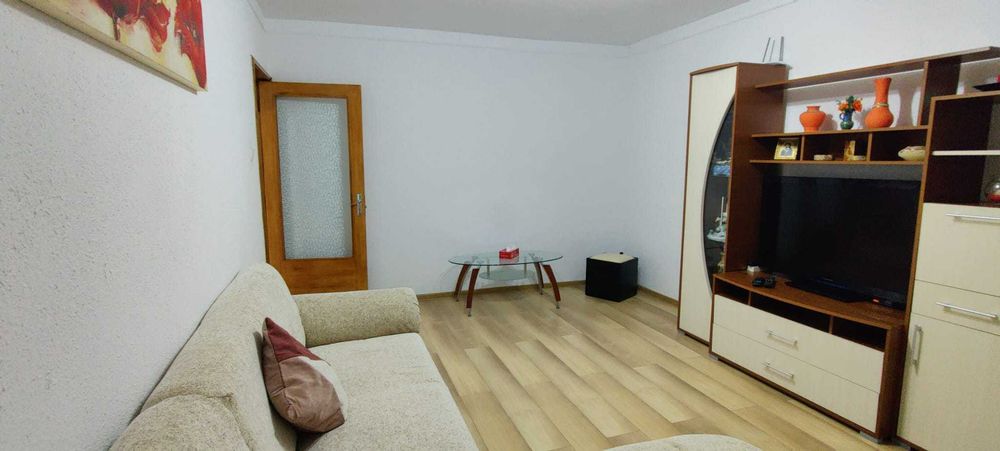 Apartament 2 camere de inchiriat