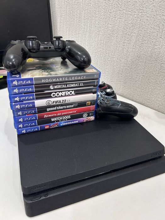 Продаю PS4 Slim 1TB + 2 джойстика + 8 игр