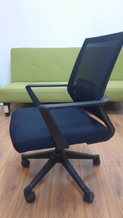 Кресло офисное в отличном состоянии