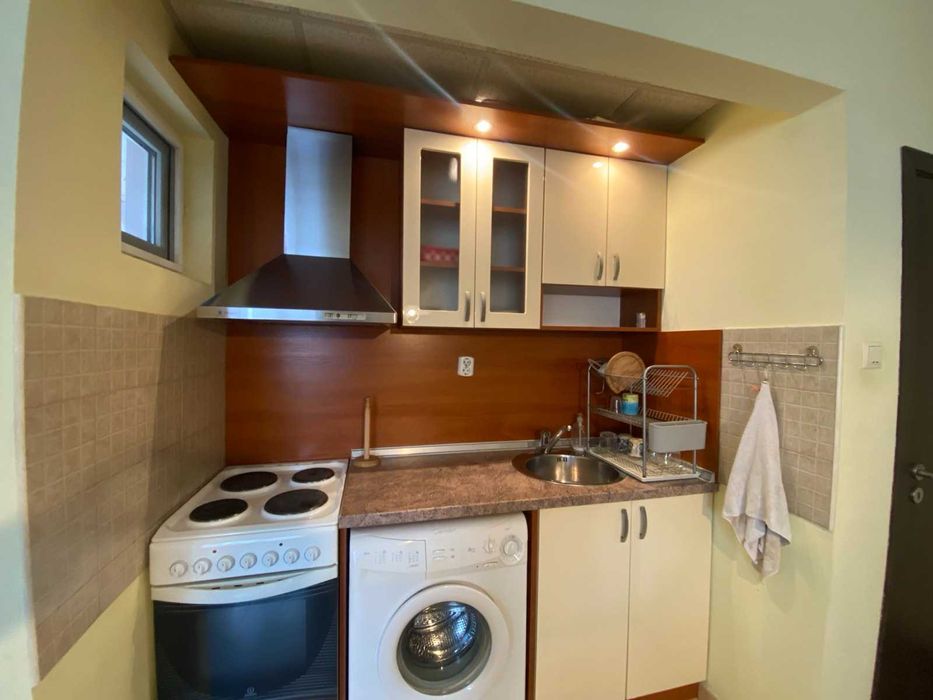 Продава се Тристаен апартамент в Русе, Център - 97 кв.м за 1526 €/кв.м - Снимка #6