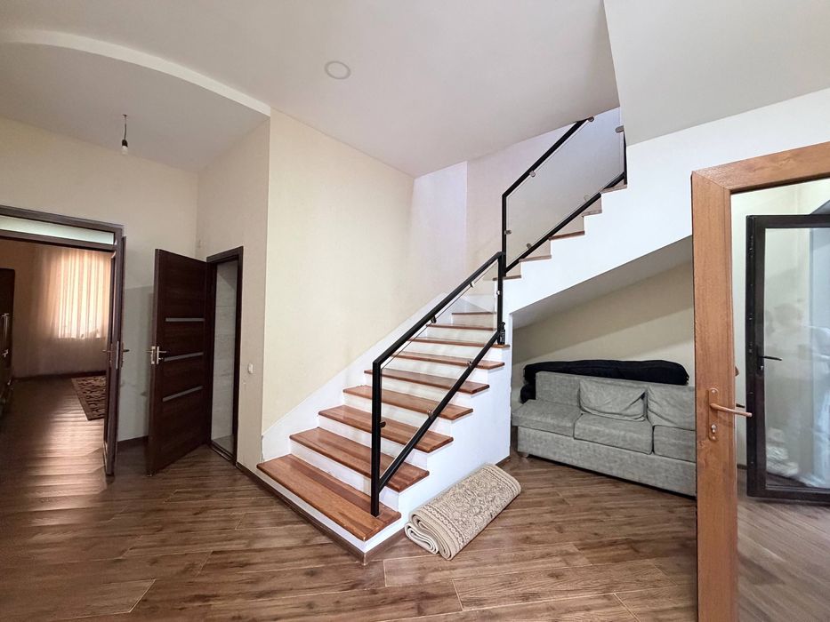 Дом Амир Темур Махалля 240 м2