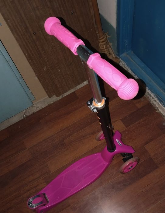 Продаю детский самокат