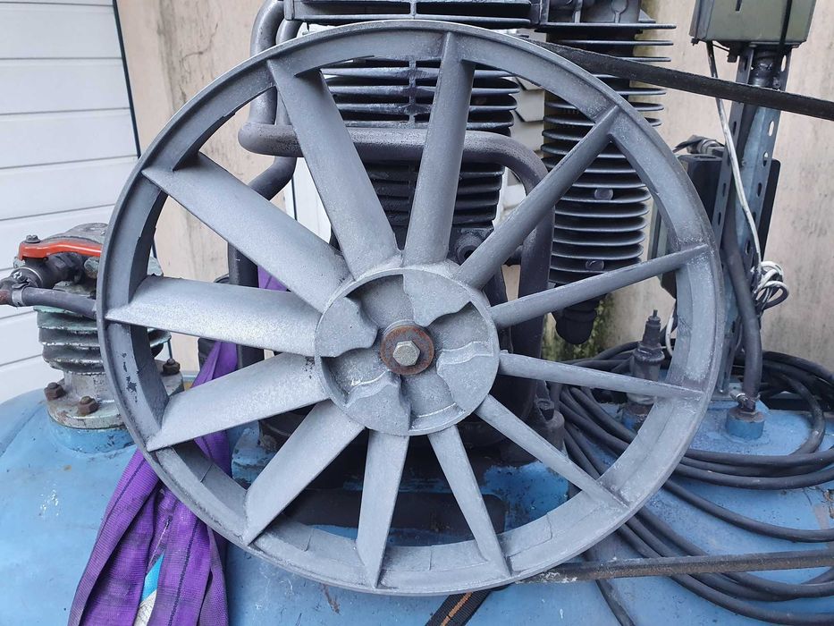 Въздушен компресор 400V с ABAC B7000 глава