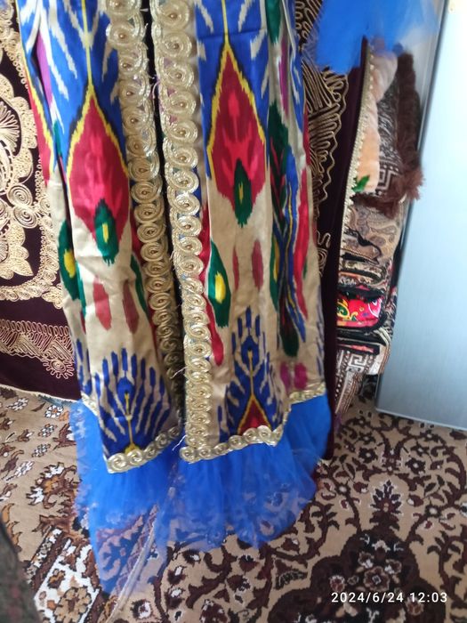 Ansanbil kelinlik koylagi duppisi bilan beriladi