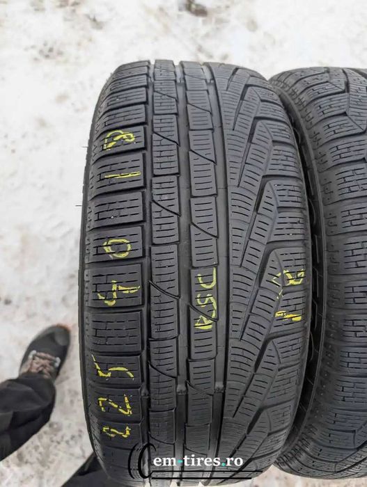 SET 2 Anvelope Iarna 225/40 R18 PIRELLI Sottozero Winter 240 serie 2 9