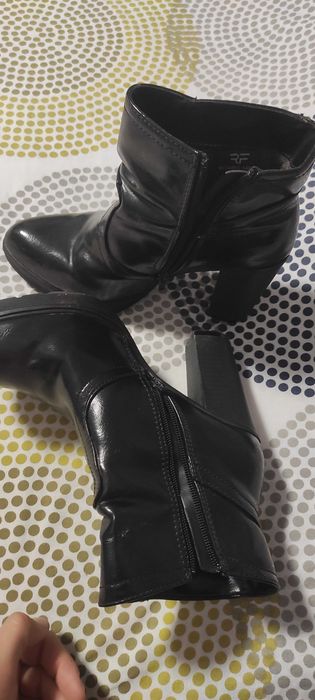 Дамски обувки нови или в много добро състояние