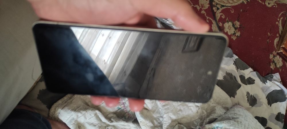Телефон Tecno spark go