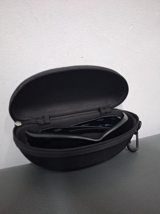 Очки чёрные киберпанк