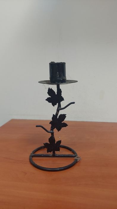 Свещник- 2бр цена 25лв