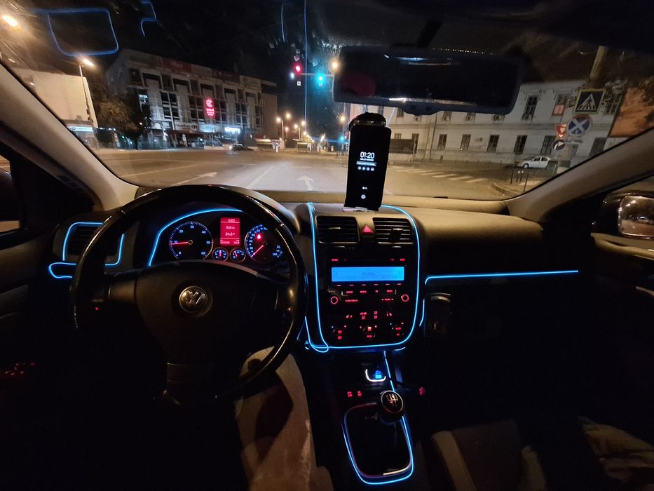 Vând golf V. 1.9.tdi