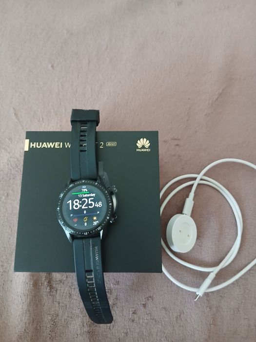 Vând smartwatch huawei GT2