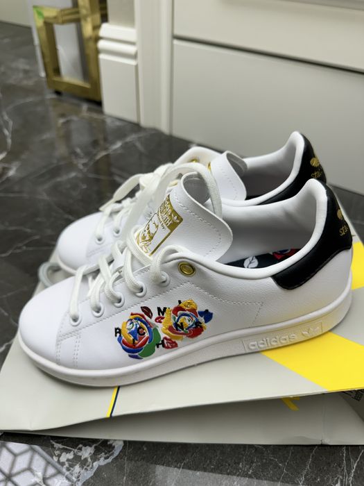 Кроссовки Adidas