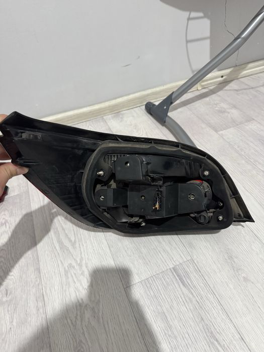 Фары на бмв е60 задние