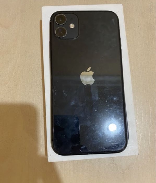 Продам Iphone 11