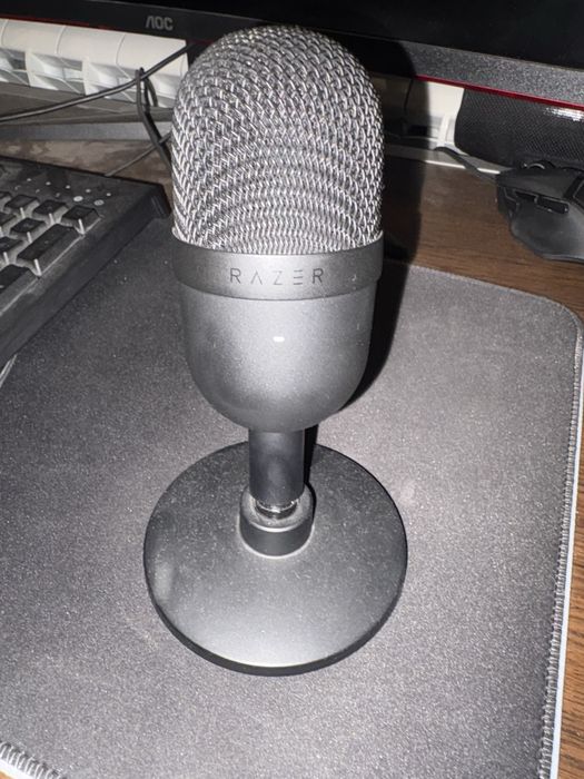 Геймърски микрофон Razer Siren Mini