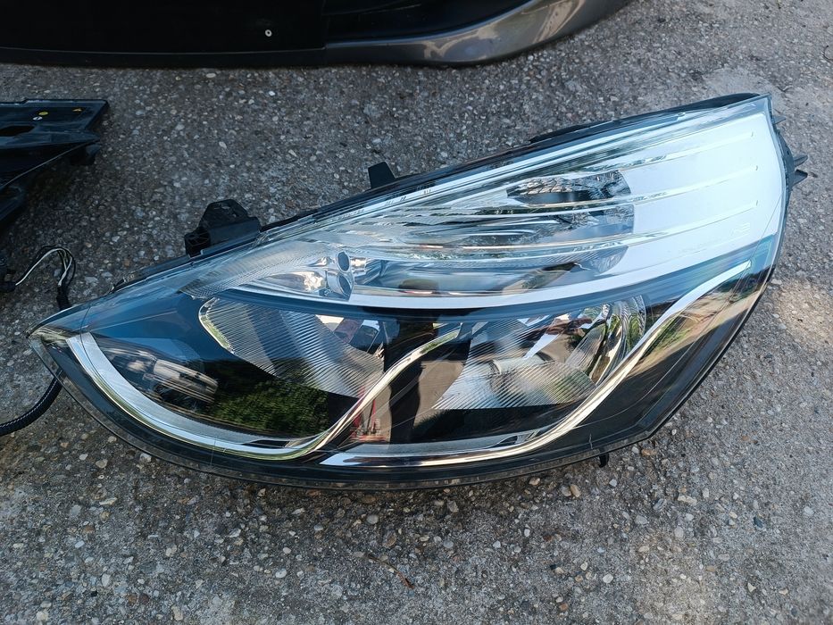 Far Clio4 bara fata Clio4 lampa far Renault Clio4 black edition bara fata Clio4 Clio3 Megane3 lampa far Renault Clio4 Megane3 Scenic3 Megane2 Scenic2