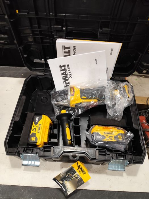 Акумулаторен безчетков ъглошлайф Девалт 18 волта DeWALT DCG405