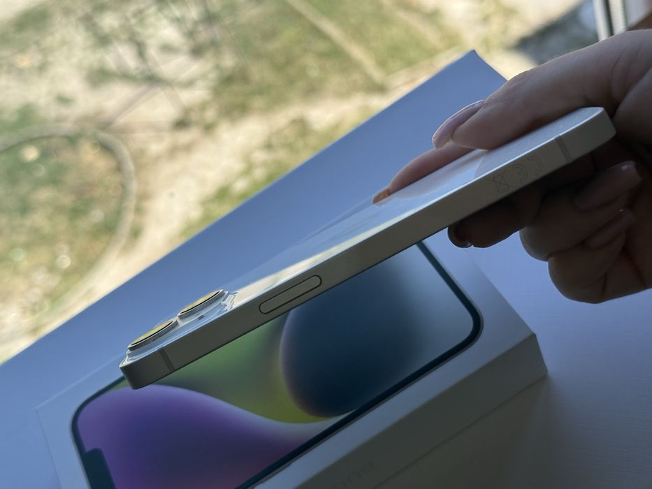 Iphone 14, като нов с ПОДАРЪЦИ