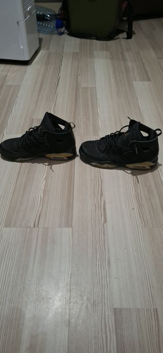 Air Jordan, ca și noi