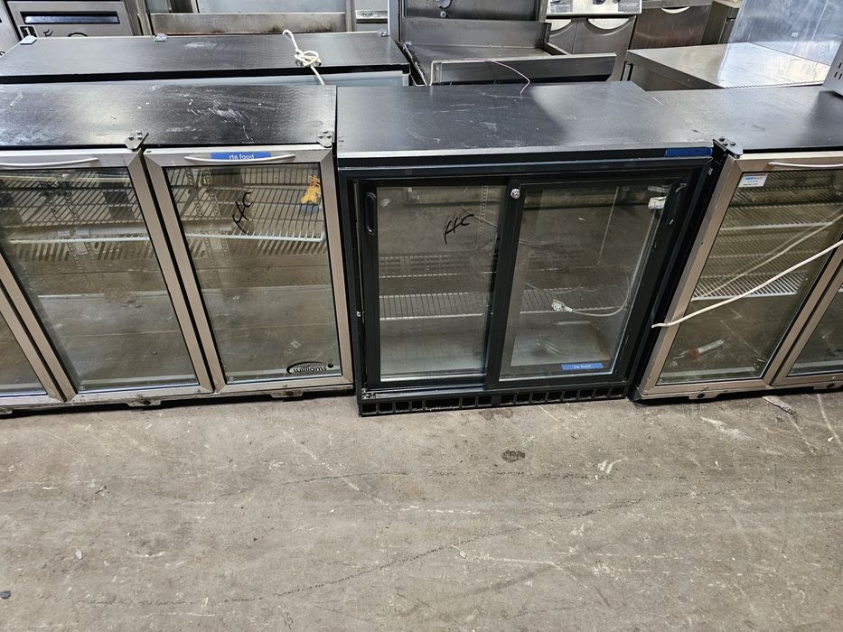 Салатери Combisteel - R600aRvs Aisi 2012000 mm9 x GN 1/3,, 200см 1100л