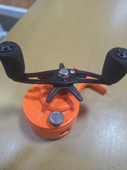 Катушка на зимний спиннинг