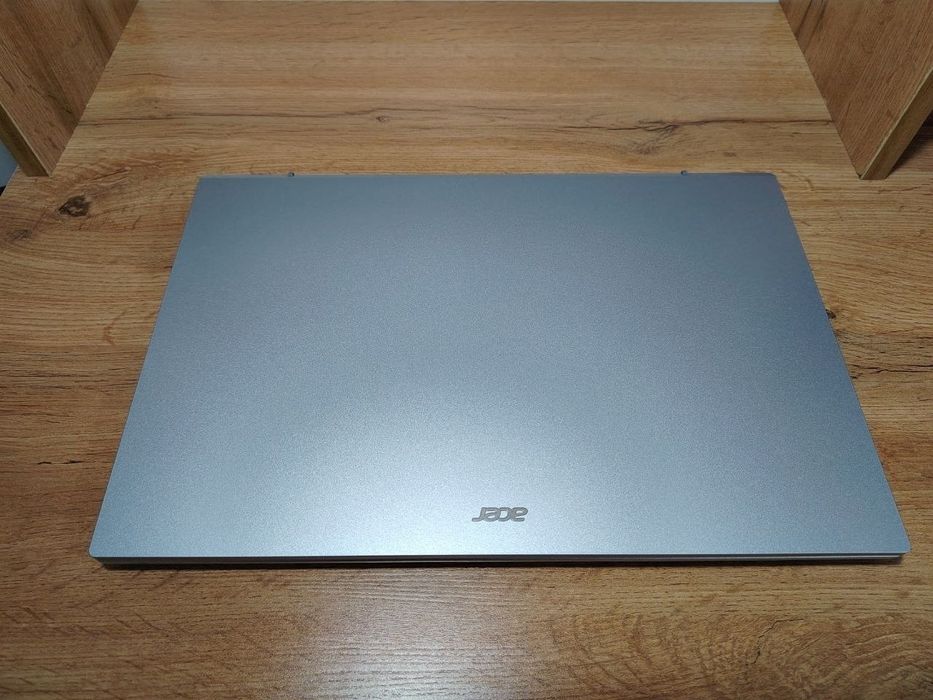 Продам ноутбук в отличном состоянии