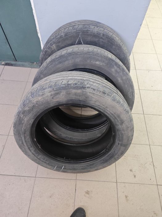 Продам комплект шин