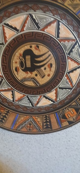 Декоративна, перуанска,от известен художник