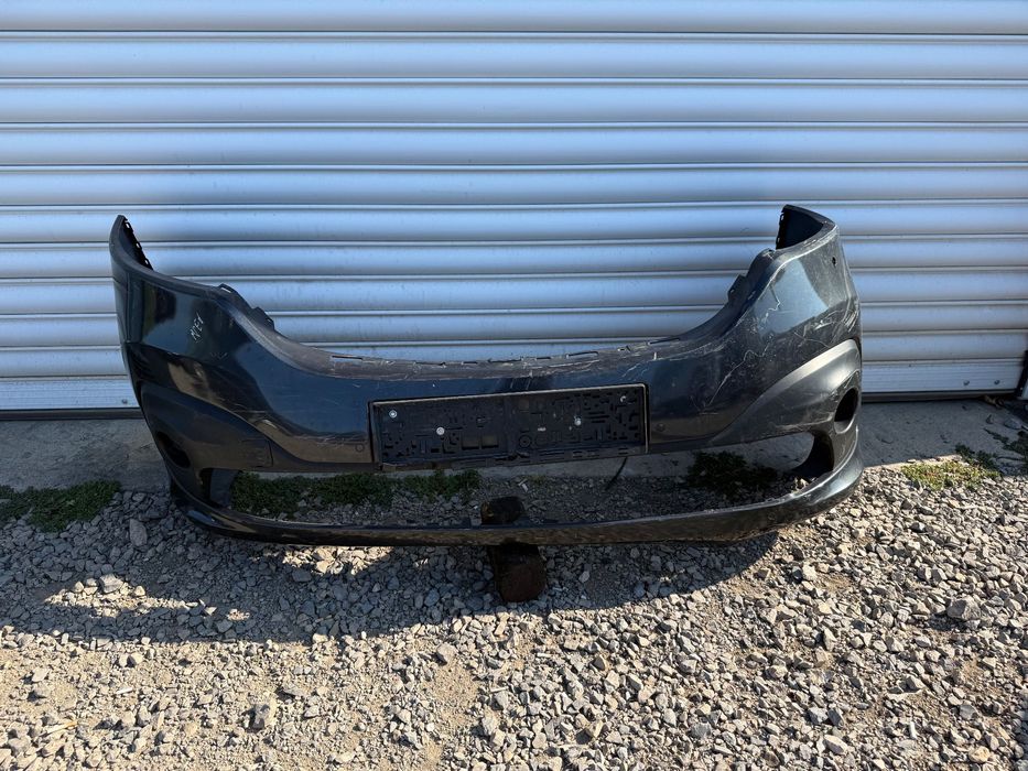 Предна броня за Renault Trafic (2014-2019)