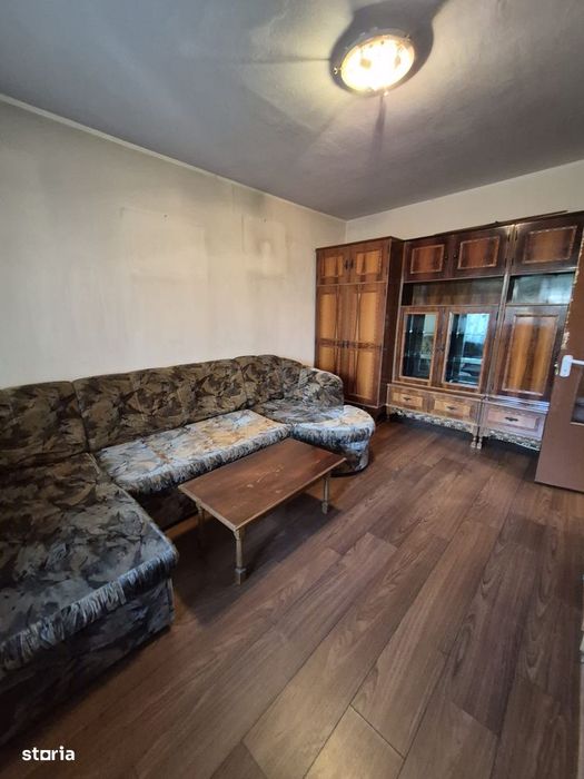 Garsonieră semidecomandata, et. 3/4, Rovine- Școala 39, 64.000 Euro