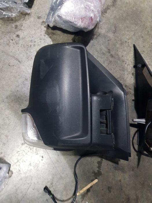 Oglinda stanga dreapta  mercedes sprinter w906 facelift 2017 pe origin