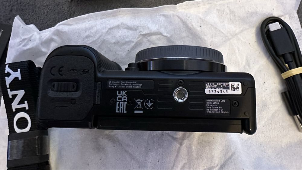 Camera foto Sony ZV-E10  noua, GARANTIE 2 ani