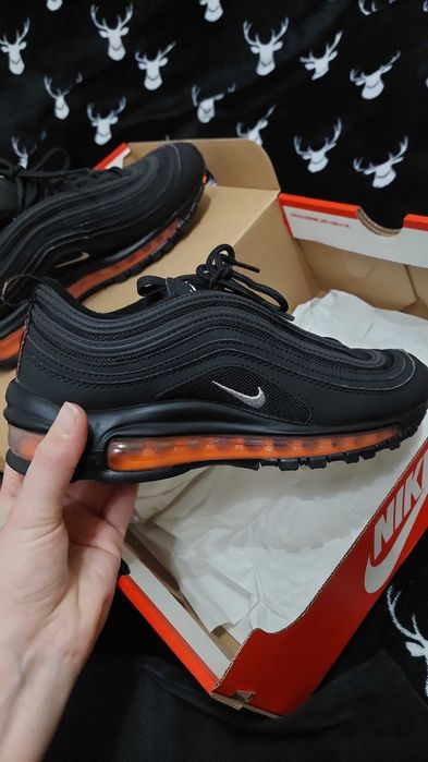 Adidasi nike air max 97