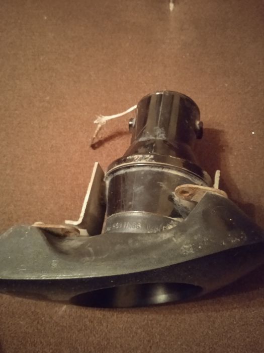 Противотуманка-правая.Стояла на  Kia Karnival.