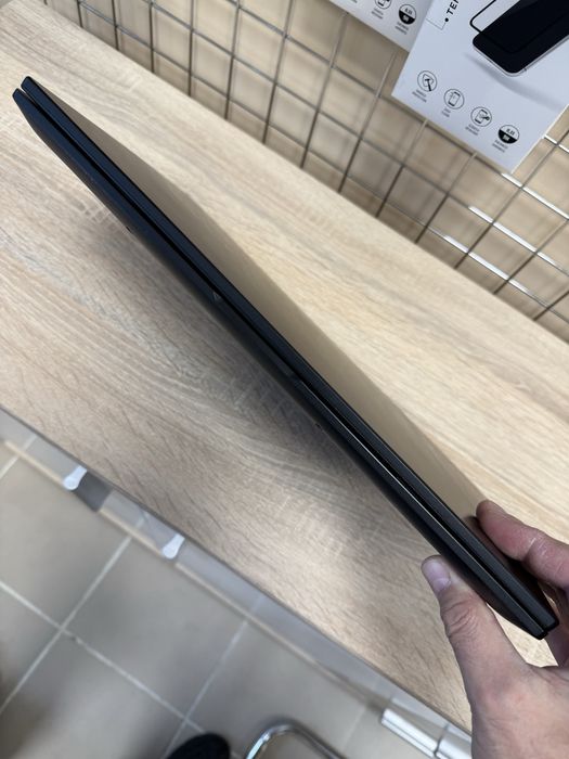 Лаптоп Asus Vivobook X1500E - 15,6”, i5, отличен