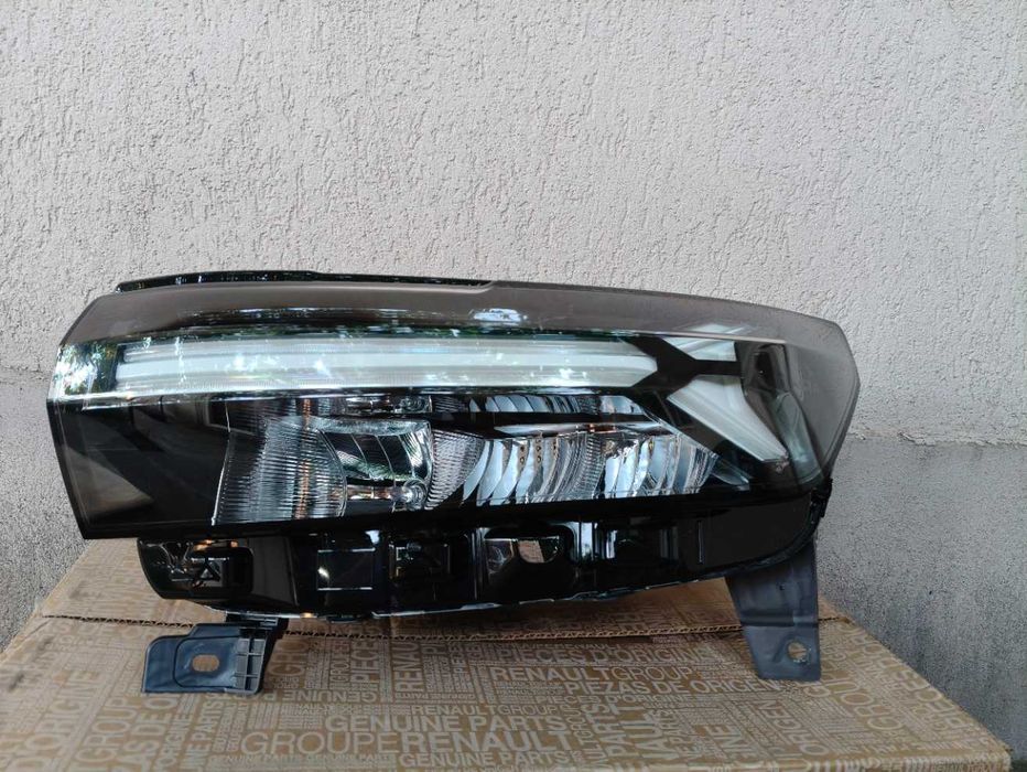 Far stanga Dacia Duster 3 2024 2025 2026 original