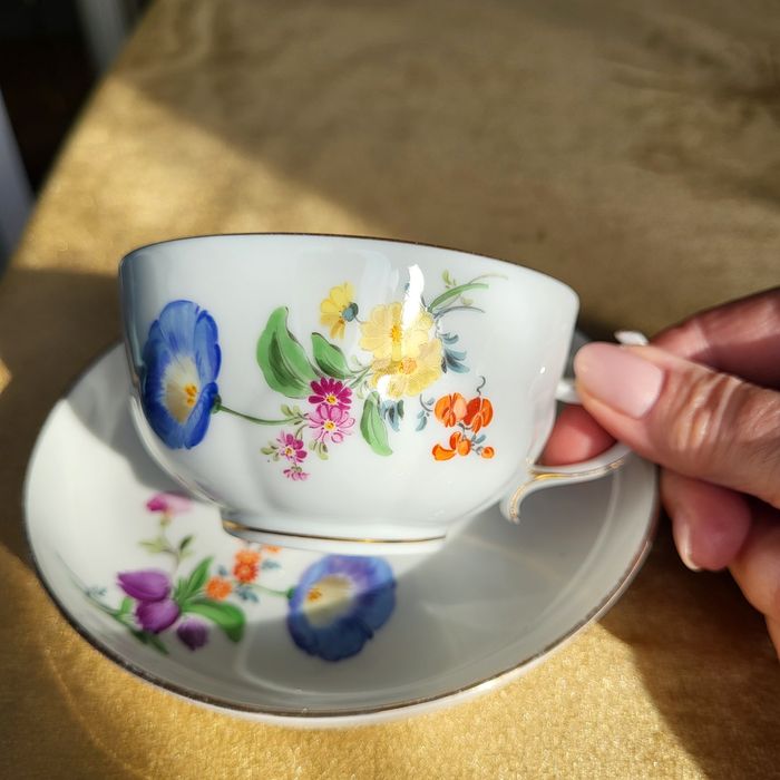 Антикварная чайная пара