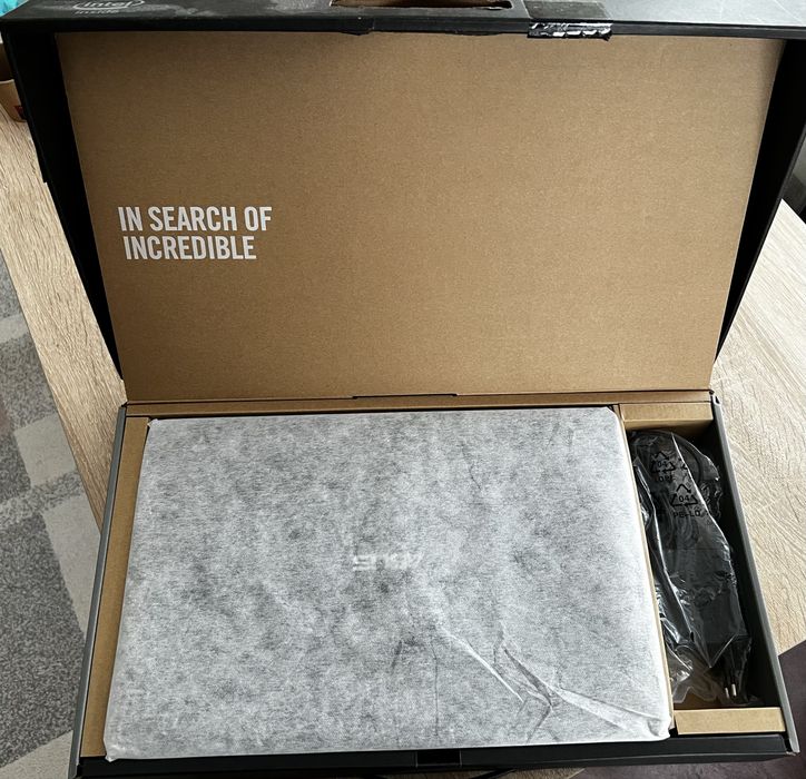 Лаптоп Asus F555 L