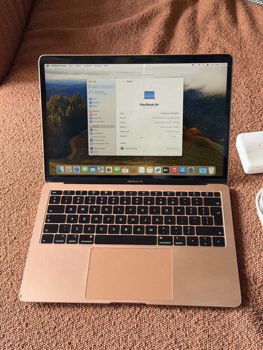 Macbook Air 2019 13 inch i5 256gb