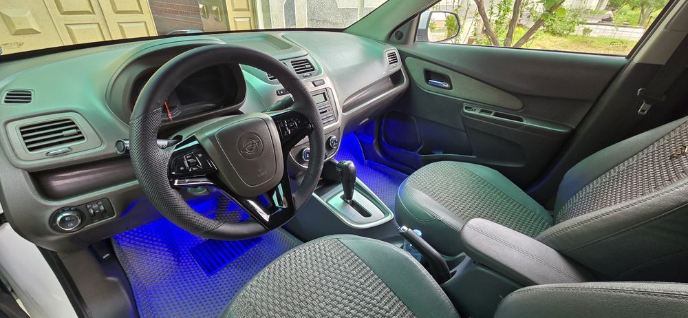 Продаётся автомобиль кобальт