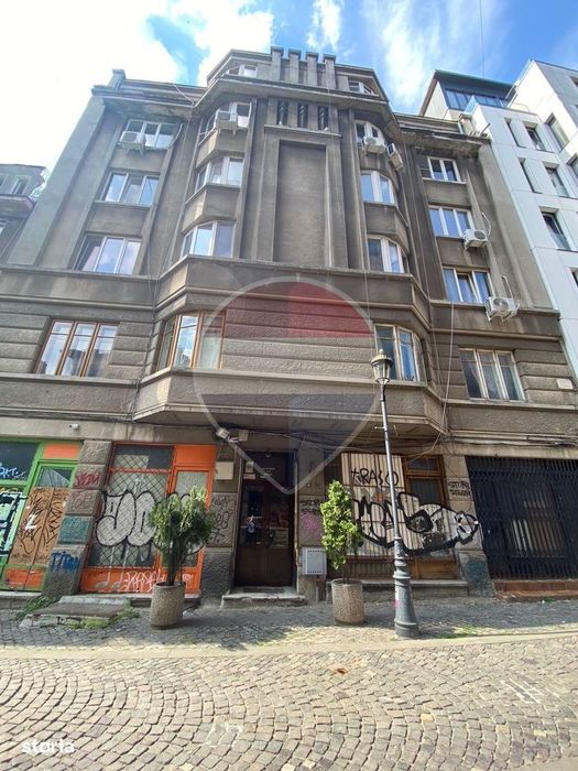 Centrul Istoric București - 3 camere, balcon, 2 boxe, clădire Art Deco
