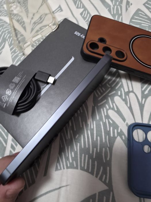 Samsung S25 256gb navy black