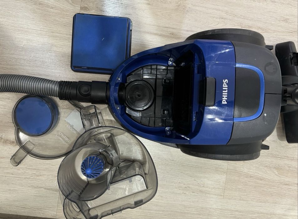 Продам пылесос Philips в отличном состоянии