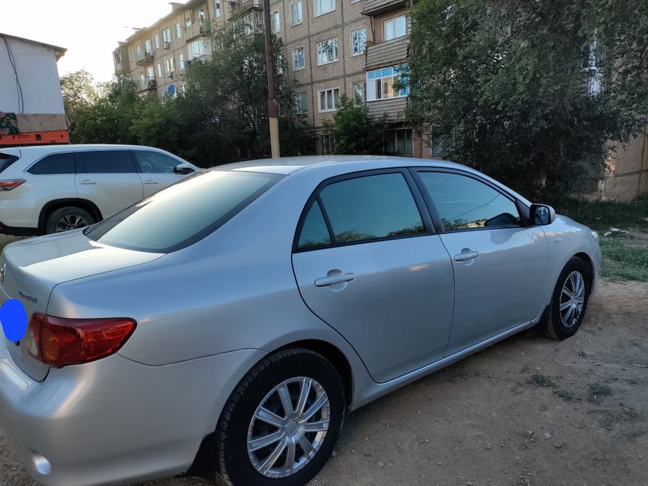 Toyota Corolla 2009 г.