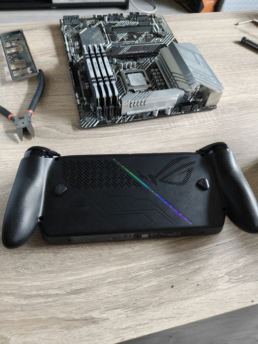 Consola Asus Rog Xbox Ally X - Z2 Extreme