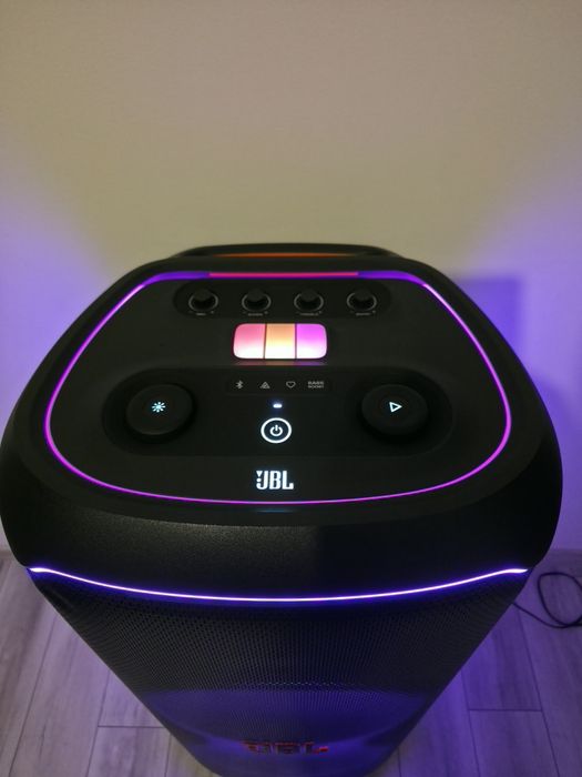 Jbl Partybox Ultimate 1100W.