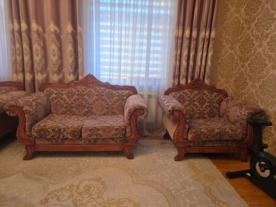 Диван для зала и холла